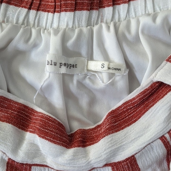 Red and White Striped Crepe Shorts - Picture 2 of 3